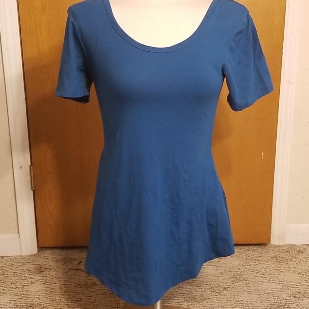 Meaveor Tee Shirt